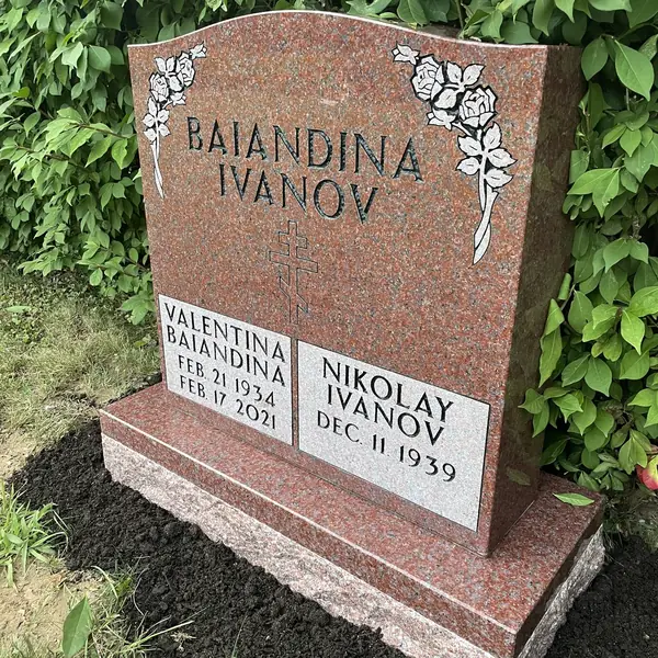 Classic upright granite monument — example 123