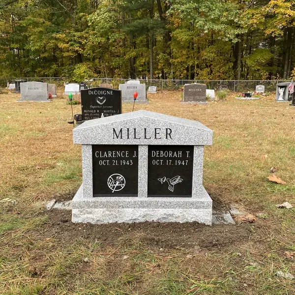 Cremation memorial by Champlain Monuments